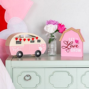 Valentine's Day Gifts, Cards, & Decor