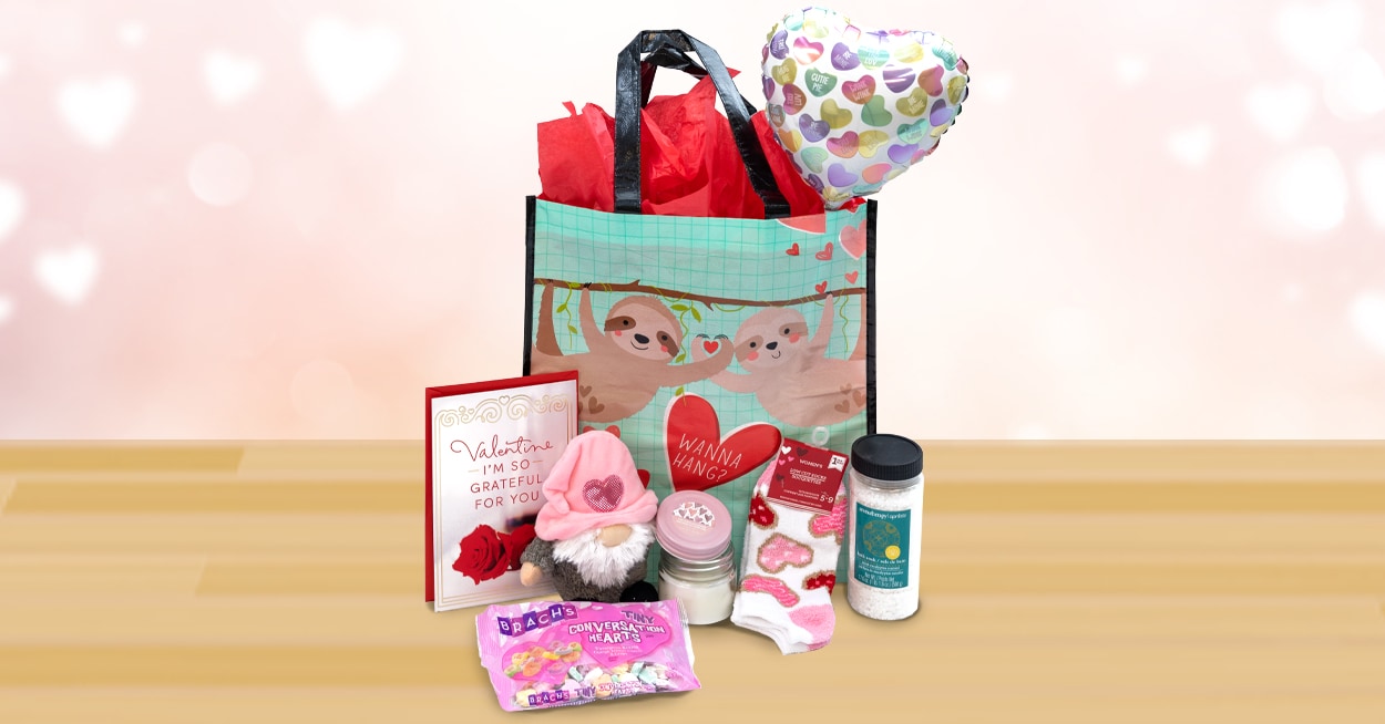 Valentines Day Basket Ideas from the Dollar Tree (SUPER Cute!)