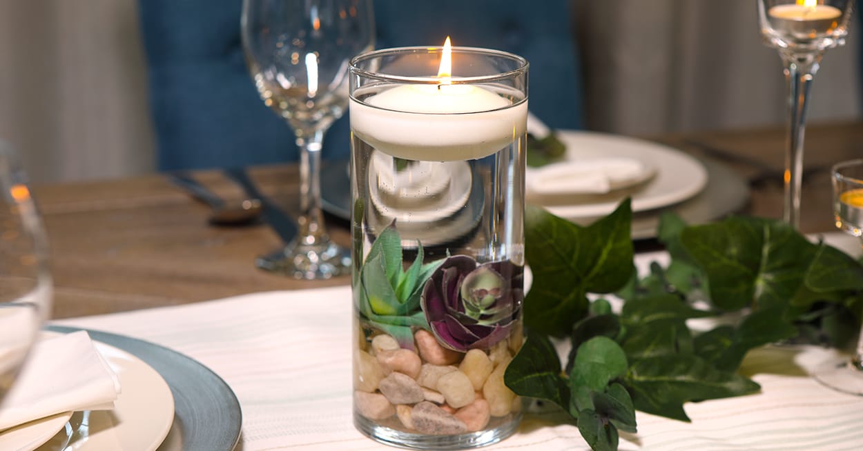 Simple & Elegant Table Setting & Centerpiece Ideas