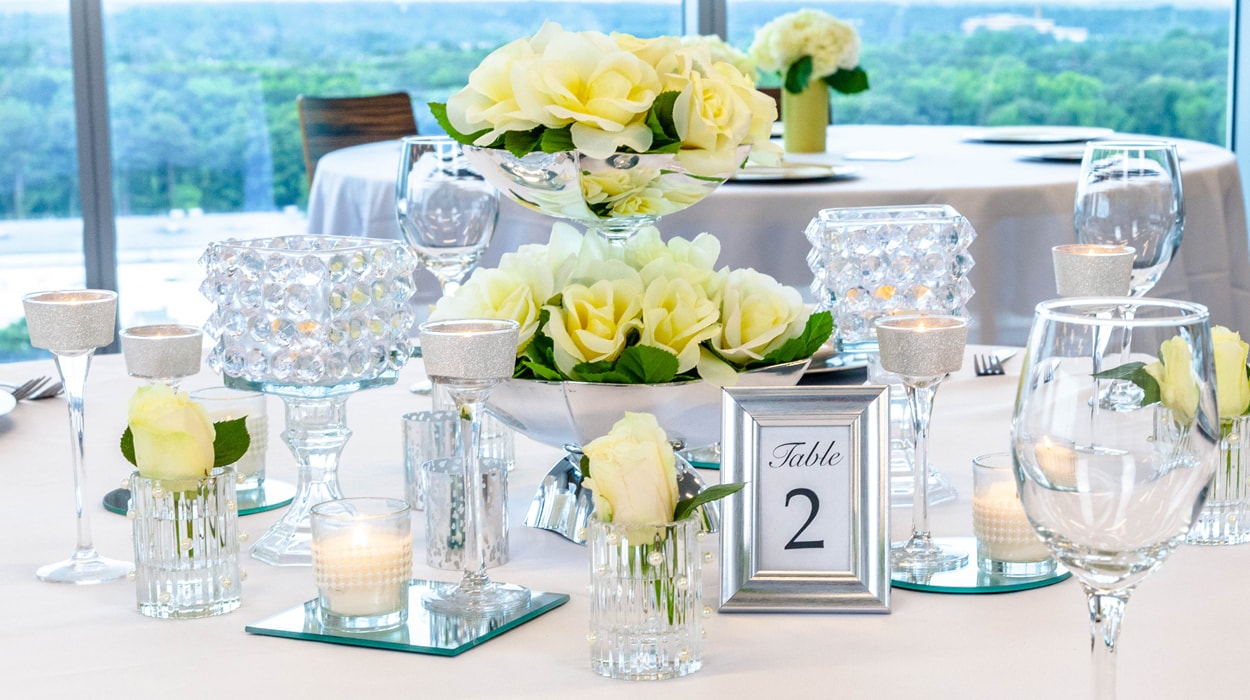 Silver Sparkle Wedding Table Centerpiece Idea