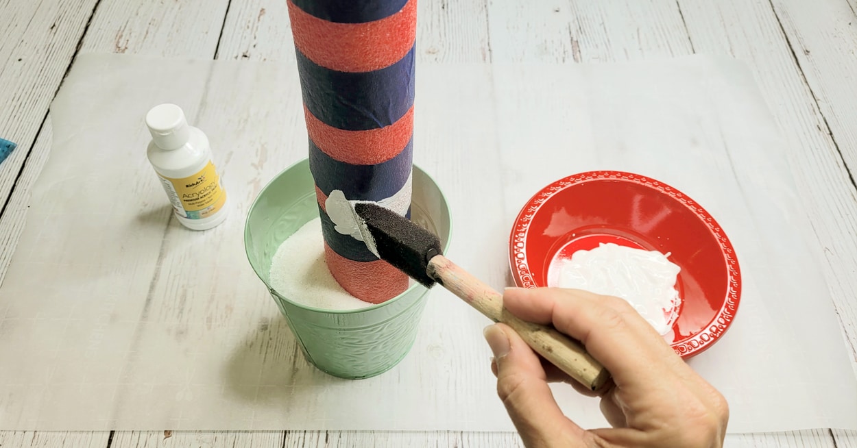 Everyday Crafting: Dollar Tree Pool Noodle Paintbrush Holder 