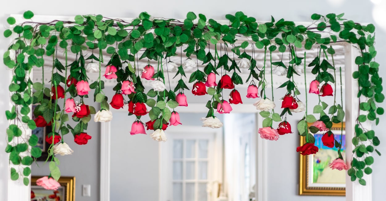 DIY Romantic Valentine's Day Rose Garland